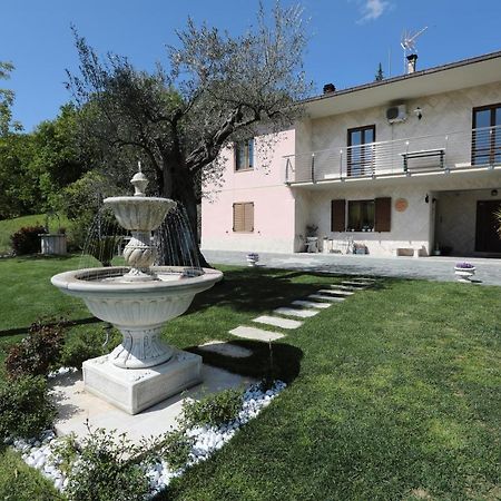 Il Villino Agriturismo B&B Belforte del Chienti Kültér fotó