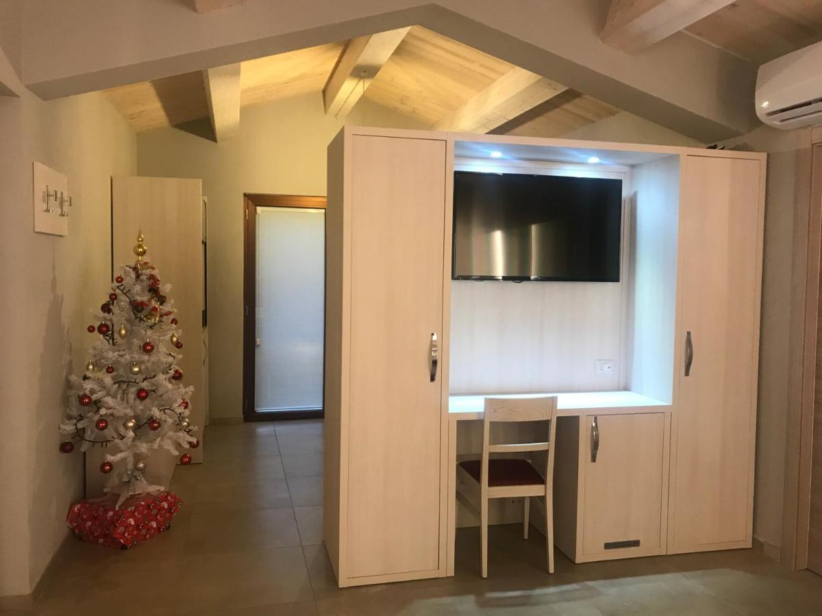 Il Villino Agriturismo B&B Belforte del Chienti Kültér fotó